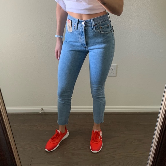 Levi’s 501 high rise skinny jean in tango raw hem - Picture 2 of 16